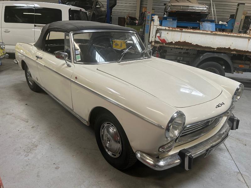 PEUGEOT 404 cabriolet