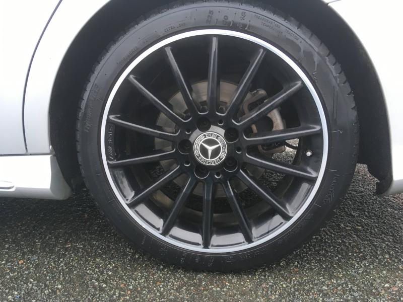 MERCEDES-BENZ CLA Shooting Brake 220 d Fascination 7G-DCT