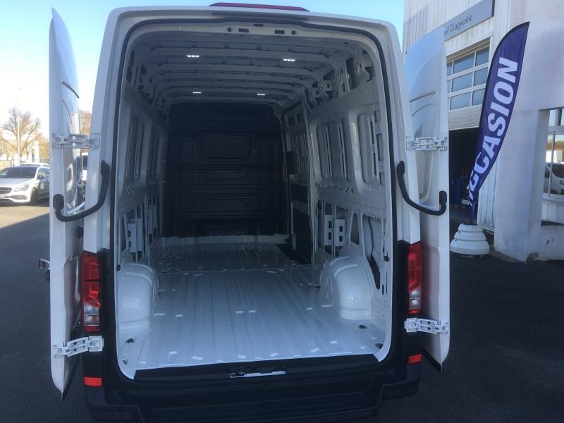 VOLKSWAGEN Crafter Fg 35 L4H3 2.0 TDI 140ch Business Traction
