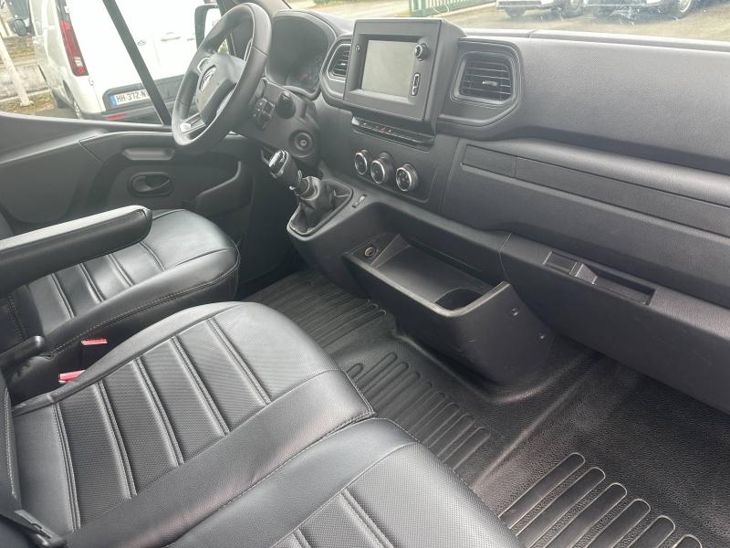 RENAULT Master Fg F3300 L2H2 2.3 dCi 135ch Grand Confort E6