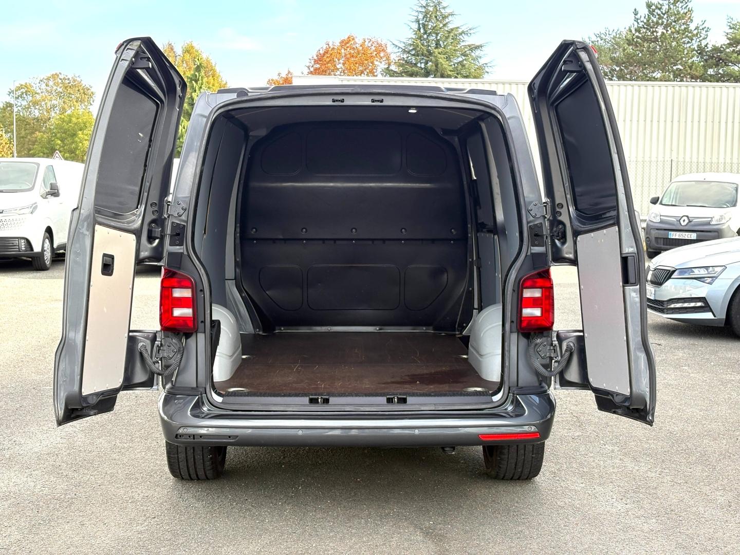 VOLKSWAGEN Transporter Fg 2.8T L1H1 2.0 TDI 150ch Edition 30 DSG7