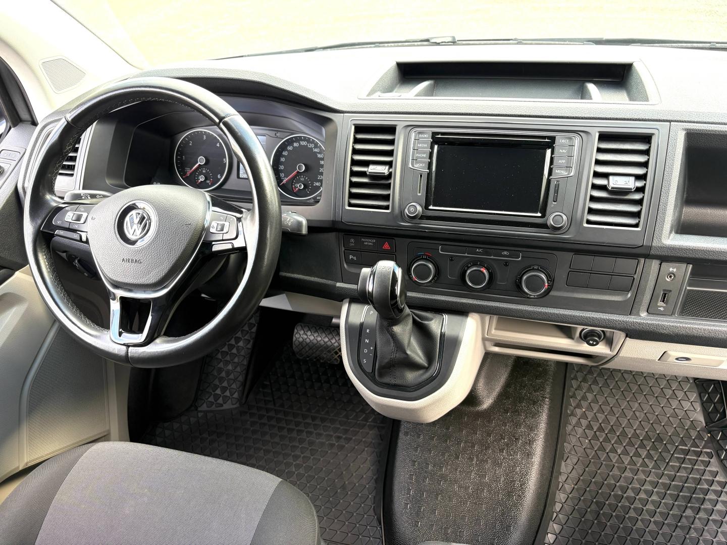 VOLKSWAGEN Transporter Fg 2.8T L1H1 2.0 TDI 150ch Edition 30 DSG7